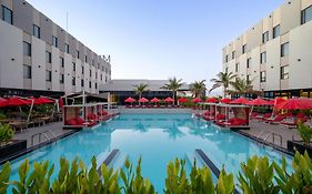 Maani Muscat Hotel & Suites